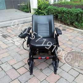 威之群1018亿志豪华型电动轮椅车，豪华皮革残疾人电动代步车，