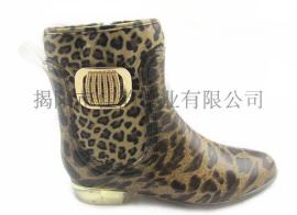 揭阳厂家女款时尚流行豹纹雨靴