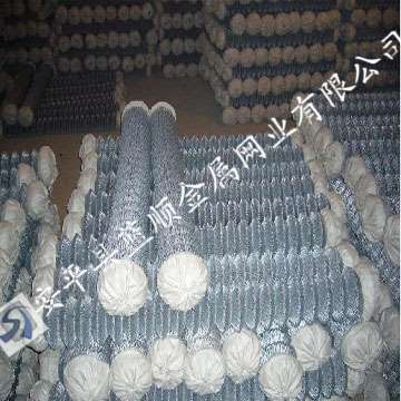 勾花网 菱形网 菱形护网 镀锌菱形护网