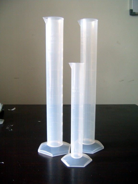 塑料量筒 (100ML)