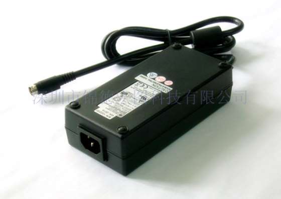 24/4.38A，25V/4.2A,105W医疗电源适配器，通过了UL,CE等60601-1-2认证