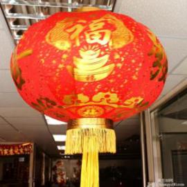 昆明灯笼最好选择在家庭地势平坦上挂 深厚低价灯笼批