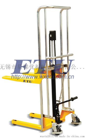 ETU易梯优, 货叉可调脚踏轻型工位车 轻型堆高车 手推堆高车