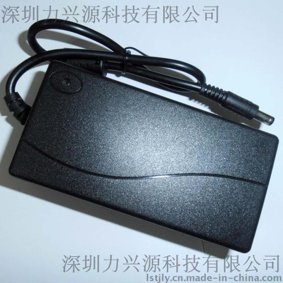 力兴源12V5A电源适配器 LED灯条 安防监控 LXY-S60U12AD