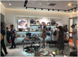 实体店发展成趋势，丹比奴品牌迎来发展良机