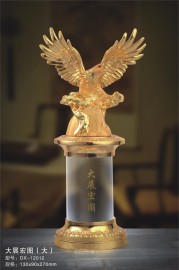 中山供应金属水晶摆件，五一劳动纪念品，水晶创意纪念品定制