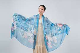 印花围巾丝巾东莞厂家批发定制 10年专注于行业领域