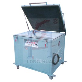 广东隆华印刷厂用LH-100晒版机光照均匀度100%的丝网晒版机