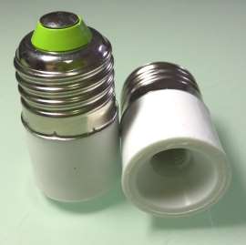 E27-E11  CE认证灯座转换器