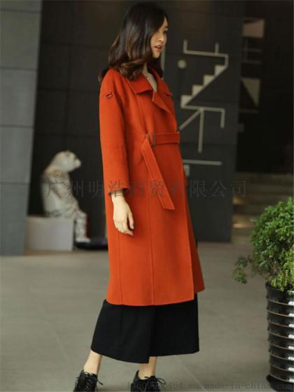一线专柜高端品牌羽绒服 女装折扣 大牌剪标